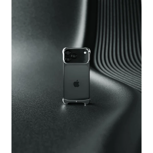 Arc Pulse hliníkový ochranný rám iPhone 17 Pro strieborný - Puzdra - Obrázok J5DJ000K01