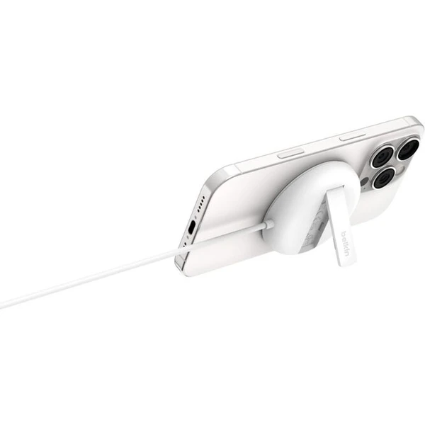 Belkin BOOST CHARGE™ PRE Qi2 15W MagSafe nabíjacia podložka, bez adaptéra biela - Nabíjačky - Obrázok J6ZM000K01