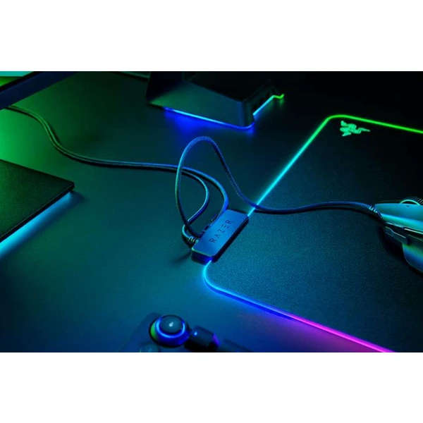 Razer Firefly V2 RGB podložka na myš čierna - Podložky - Obrázok JBTZ400301