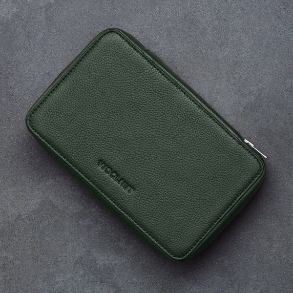 Woolnut kožený Tech Organizér tmavo zelený - Organizéry - Obrázok K1Q4000701