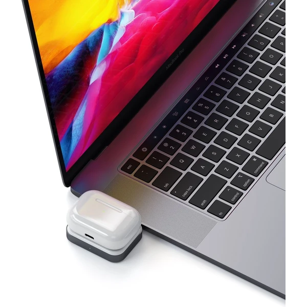 Satechi USB-C Wireless Charging Dock AirPods (5W) vesmírne šedý - Nabíjačky - Obrázok K5AT000501