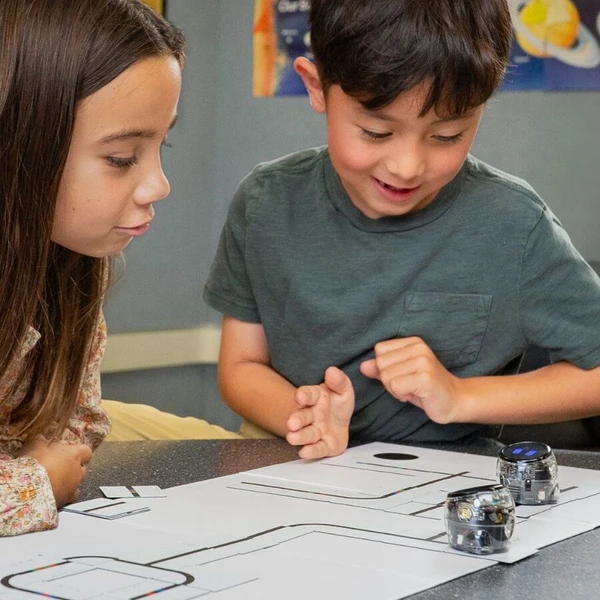 Ozobot Ari školská súprava, 12 ks - Roboty - Obrázok K6RF000P01
