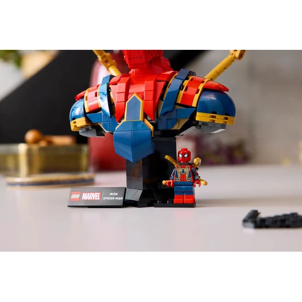 LEGO Marvel 76326 Busta Iron Spider-Mana - LEGO - Obrázok LUAJ000K01