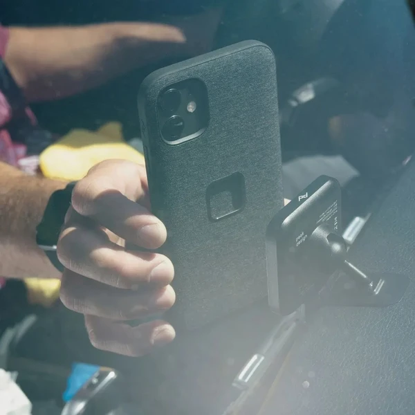 Peak Design Car Mount VHB MagSafe držiak do auta čierny (bez nabíjania) - Držiaky - Obrázok LZKM300401