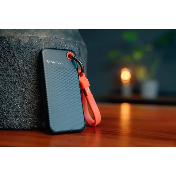 Verbatim Pocket SSD 1TB USB-C čierna/červená - SSD - Obrázok M7JD000P01