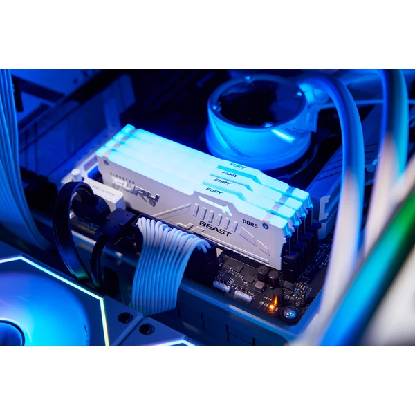 Kingston FURY Beast White RGB DDR5 32GB 5200MT/s CL40 DIMM (2x16GB) XMP - Operačné pamäte - Obrázok MNYN100501