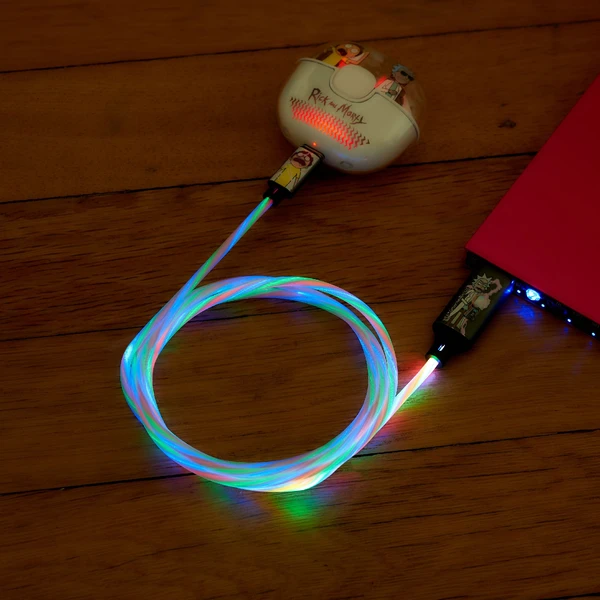 Lazerbuilt Rick & Morty - Šok! USB-A/USB-C svietiaci napájací kábel 10W 1,2m biely - Káble a redukcie - Obrázok NA7H000K01
