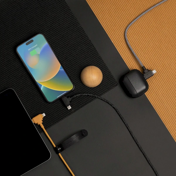 Native Union Belt Universal Cable (USB-C – Lighting/USB-C) 1,5 m, kraft - Káble a redukcie - Obrázok NR37000L01
