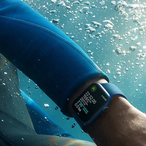 Apple Watch Series 7 Cellular 45mm hliník (Kategória C) - Inteligentné hodinky - Obrázok NYZZ000501