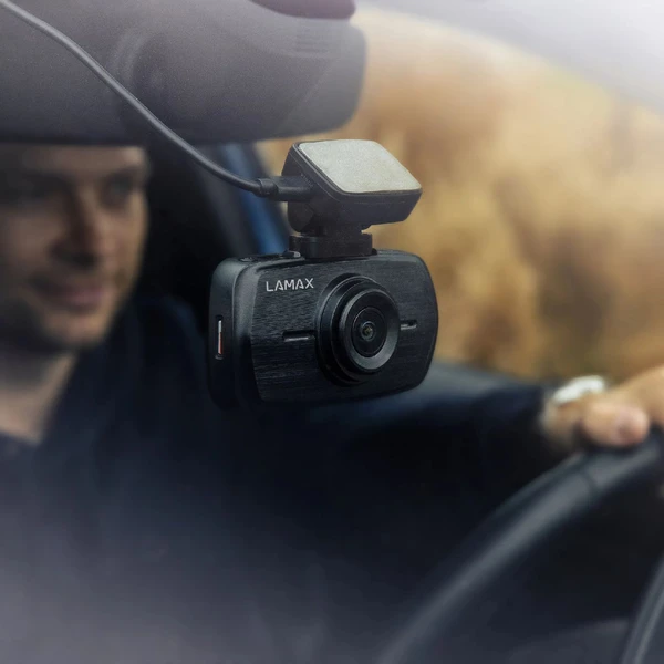 LAMAX C11 GPS 4K palubná kamera (s detekciou radarov) - Kamery - Obrázok O1F5000N01