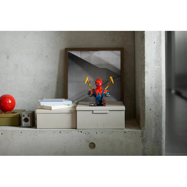LEGO Marvel 76326 Busta Iron Spider-Mana - LEGO - Obrázok OUAJ000K01