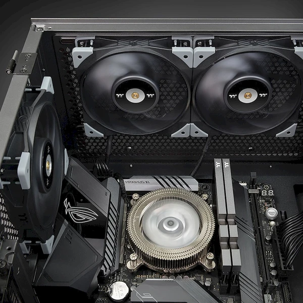 Thermaltake Toughfan 12 čierna - Ventilátory pre PC - Obrázok PI0M000K01
