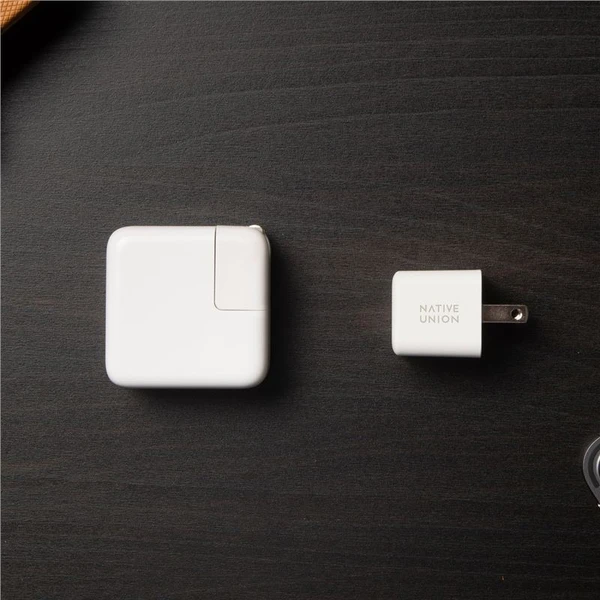 Native Union Fast GaN Charger PD 30W nabíjačka biela - Nabíjačky - Obrázok Q9V3000K01