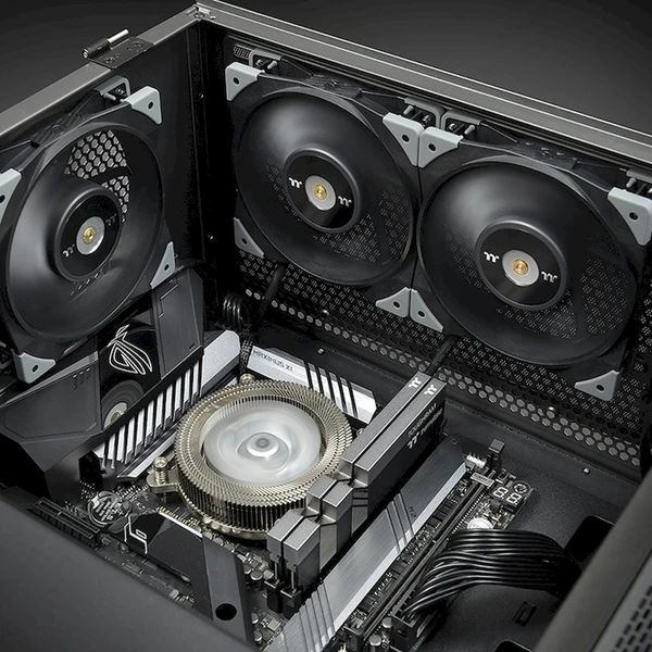 Thermaltake Toughfan 12 čierna - Ventilátory pre PC - Obrázok QI0M000K01