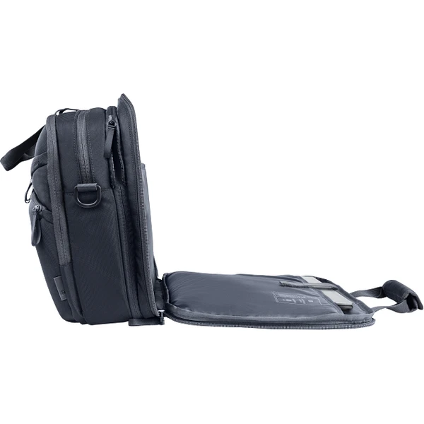 HP Travel Plus 22l taška pre notebooky 16" čierno-šedá  - Tašky - Obrázok QJRF000K01