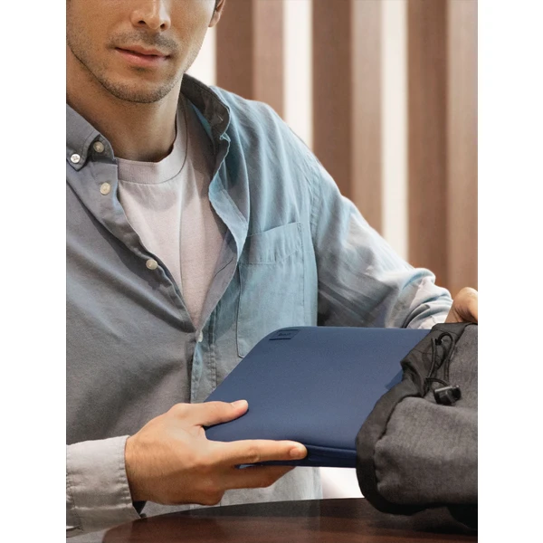 UNIQ Cyprus vodeodolné púzdro pre notebook do 14” modré - Puzdra - Obrázok R13WF00101