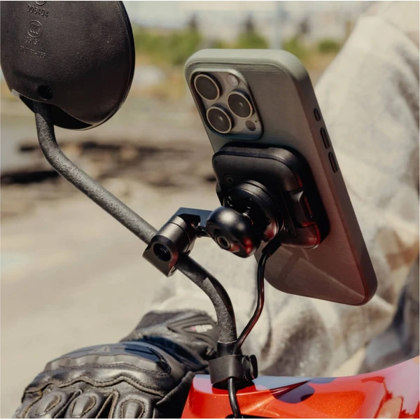 Peak Design Motorcycle Mirror Mount MagSafe/Qi2 držiak na motorku čierny (s nabíjaním) - Držiaky - Obrázok R7DE000O01