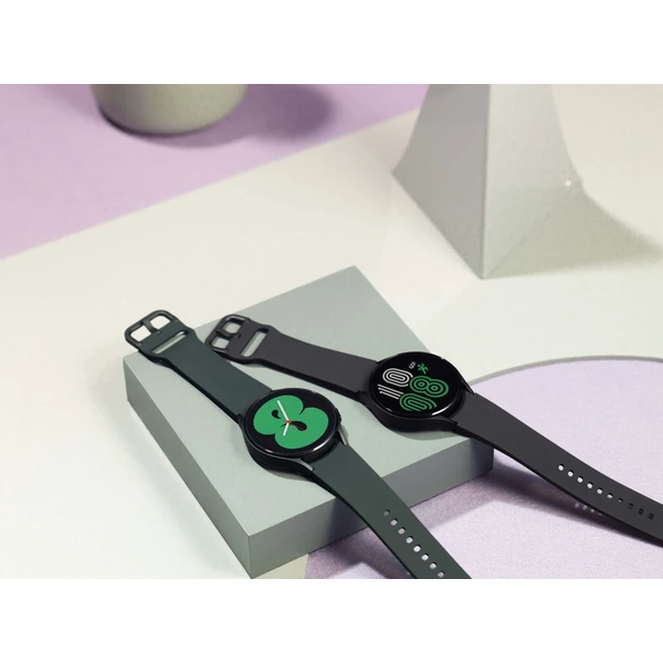 Samsung Galaxy Watch4 44mm LTE čierna - Inteligentné hodinky - Obrázok SBLJF00101
