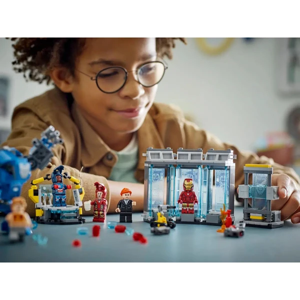 LEGO Marvel 76315 Iron Man a jeho laboratórium: Sieň brnenia - LEGO - Obrázok T77G000N01