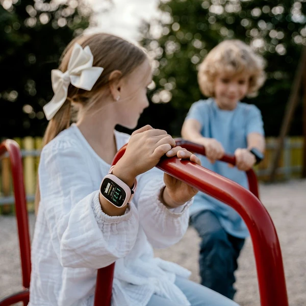 LAMAX WatchY4 Plus detské hodinky čierne - Inteligentné hodinky - Obrázok T929000P01