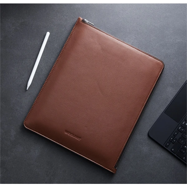 Woolnut kožené puzdro Folio na iPad Pro 12,9"/iPad Pro 13"/iPad Air 13" hnedé - Puzdra - Obrázok T9LR100501