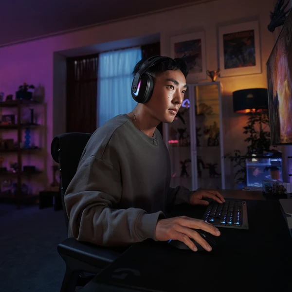 Logitech G522 LIGHTSPEED bezdrôtové herné slúchadlá čierna - Slúchadlá - Obrázok UGRF000L01