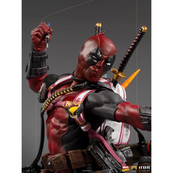 Soška Iron Studios - Deadpool Deluxe BDS Art Scale 1/10 - Marvel Comics - Sochy a sošky - Obrázok V8PJ100201