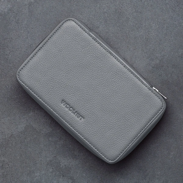Woolnut kožený Tech Organizér šedý - Organizéry - Obrázok W0Q4000701