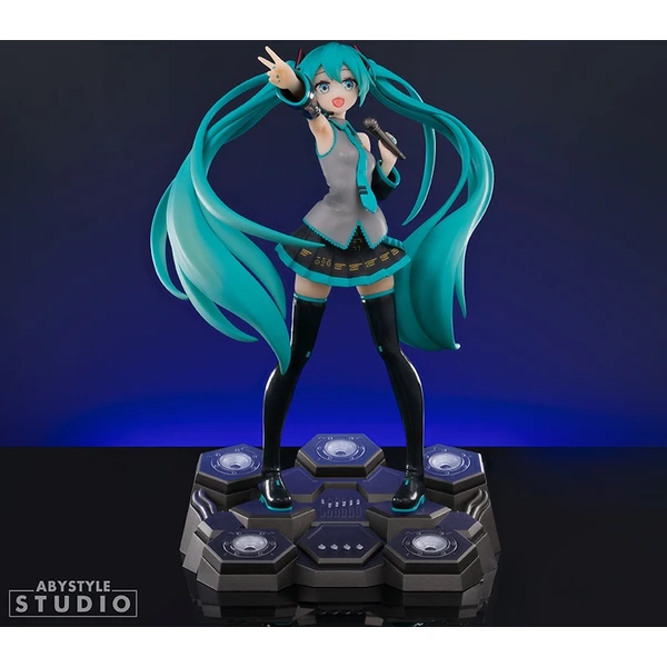 Figúrka ABYstyle Studio Hatsune Miku 18 cm - Figúrky - Obrázok X1DJ000K01