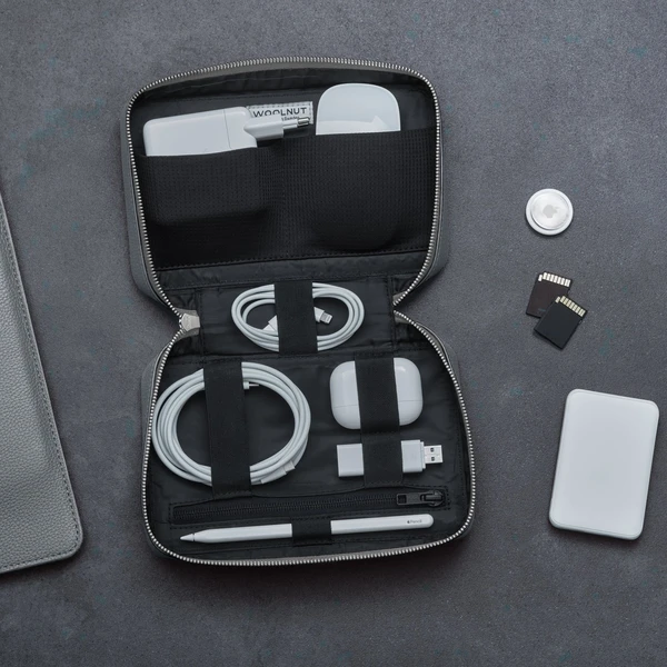 Woolnut kožený Tech Organizér šedý - Organizéry - Obrázok Y0Q4000701