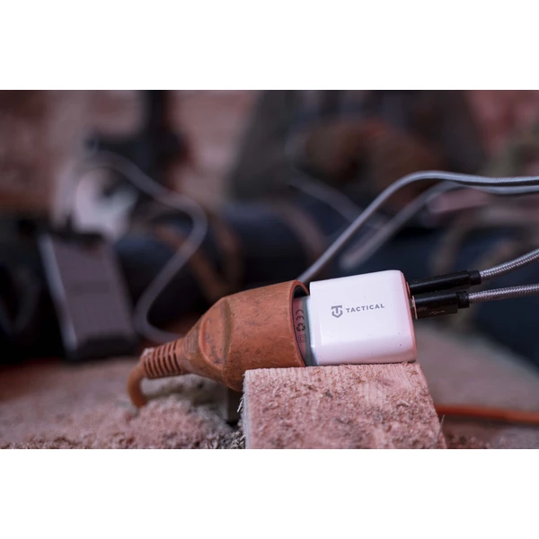 Tactical Base Plug Dual 20W sieťová nabíjačka biela - Nabíjačky - Obrázok YDWY600301