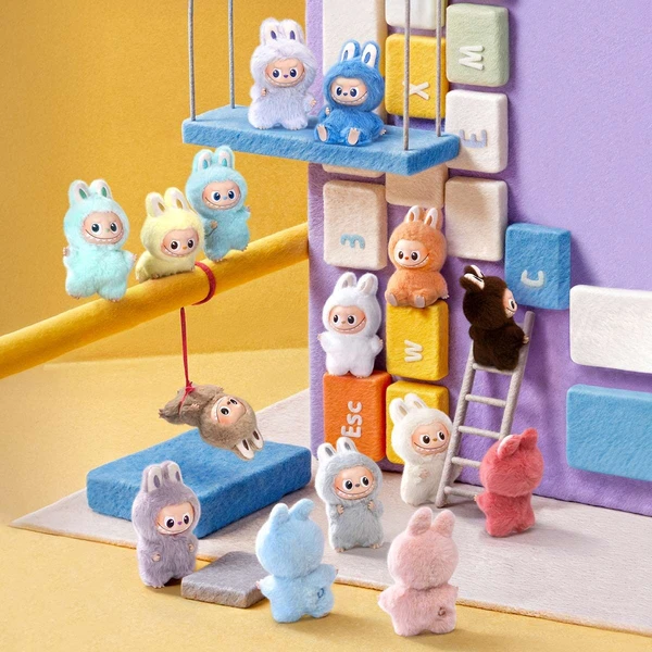 POP MART Labubu Monsters - Pin For Love Series Blind box (A-M) - Figúrky - Obrázok Z77H000K01
