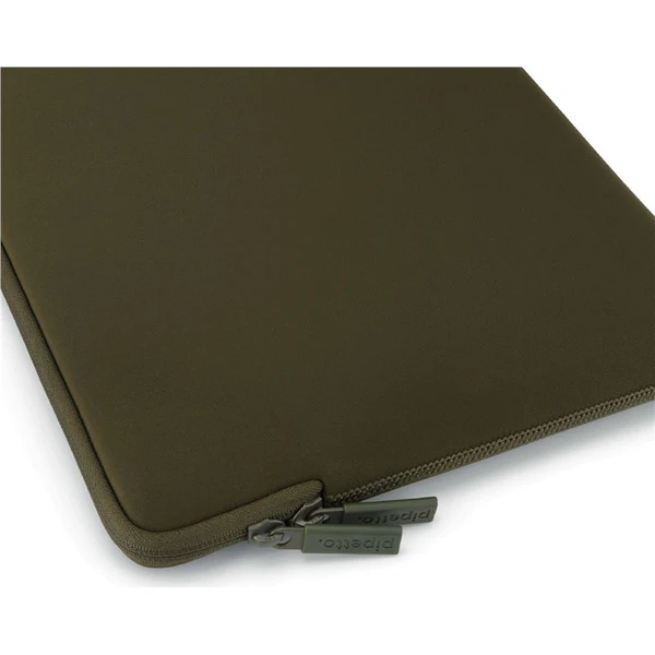 Puzdro Pipetto Classic Fit Sleeve pre MacBook 14"/13" tmavozelené - Puzdra - Obrázok a49053b052624f1786aa15a5c3ce155e