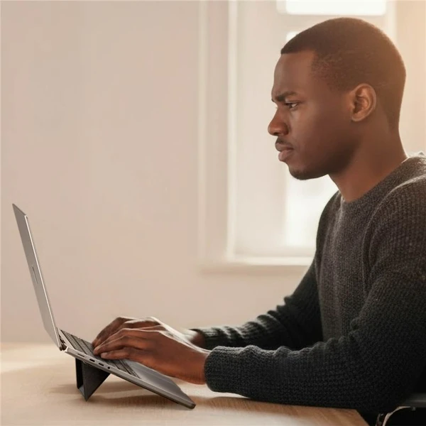 Spigen Slim Fold Laptop Stand LD201-S3 stojanček pre notebook/MacBook čierny - Stojany - Obrázok ab47717fba0c45a39d38190a18c0fd2e