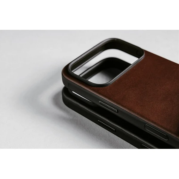 Nomad Modern Leather Case (Horween) MagSafe kožený kryt iPhone 17 Pro Max Rustic Brown - Puzdra - Obrázok b2c6264d195442e5b86f17674b702f7e