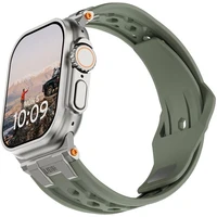 UAG Monarch Strap, olivový/titanium - Apple Watch 49mm/46mm/45mm/44mm/42mm - Remienky