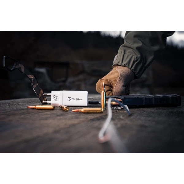 Tactical FlashBang 2.0 GaN 65W Biela - Nabíjačky - Obrázok bb62e13a7d7c472d805884e0bae99f86