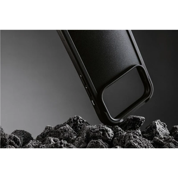 Nomad Rugged Leather Case (Horween) MagSafe kožený kryt iPhone 17 Pro Black - Puzdra - Obrázok bbb5091ca8524409b1a746b829909db1