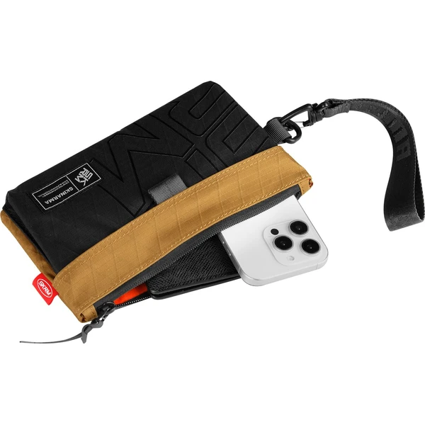 SKINARMA Jager Clutch Crossbody taška Brown - Popruhy a crossbody - Obrázok c3dcfa140e4d41a98ae4980fe83c8675