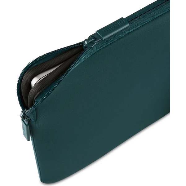 Pipetto Classic Fit Sleeve puzdro pre MacBook 14"/13" tmavomodrozelené - Puzdra - Obrázok c87436c317374432862d84f130cbdfca