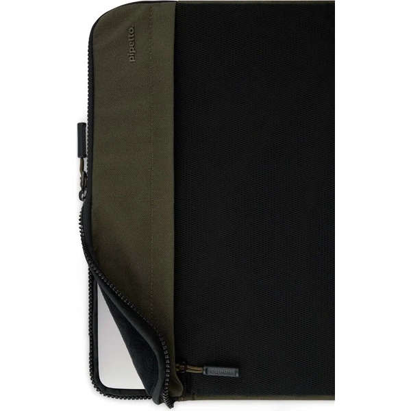 Pipetto Expand Sleeve púzdro MacBook Pro 14"/MacBook Air 13.6" tmavozelené - Puzdra - Obrázok d3d8b28a97924e8188a9a2dc732c7289