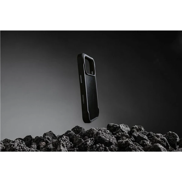 Nomad Rugged Leather Case (Horween) MagSafe kožený kryt iPhone 17 Pro Black - Puzdra - Obrázok d5b5ce90df614346b43e7faf4a969ee4