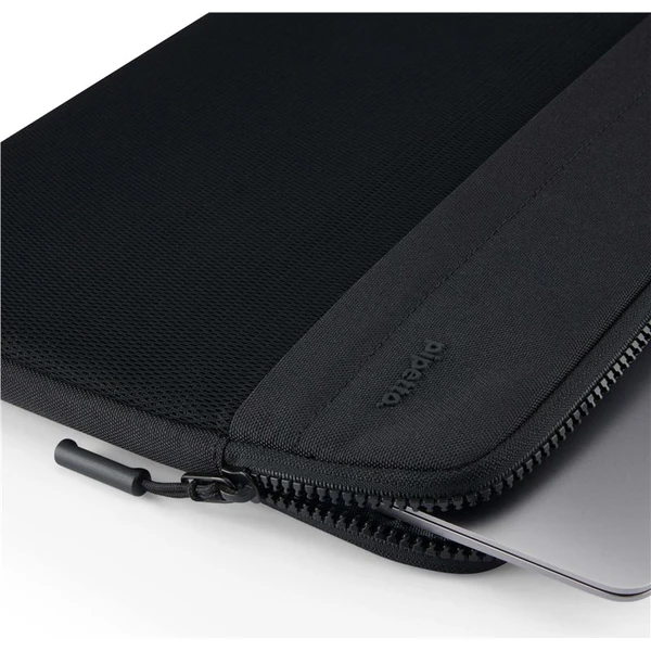 Pipetto Expand Sleeve púzdro MacBook Pro 14"/MacBook Air 13.6" čierne - Puzdra - Obrázok d9fa784e12164544a693a9e2fdaa3aa0
