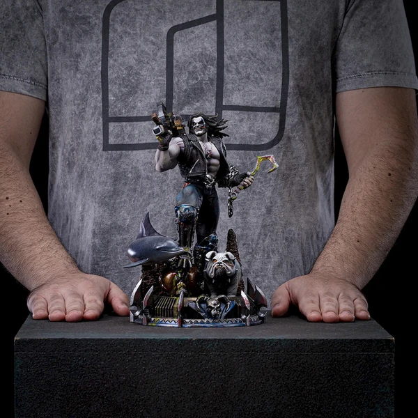 Soška Iron Studios DC Comics - Lobo Unleashed 25 cm - Sochy a sošky - Obrázok d_0fc2792e6fc34fe2952e57c2321405c7