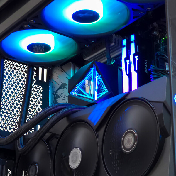 TIGO Legend R7-9850X3D 5070 Ti - 2TB 32GB WIFI - Stolné počítače - Obrázok d_266cc486f23a441d8b3ba030a1a1890b