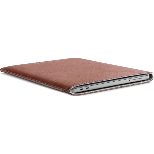 Woolnut Leather Sleeve kožené pouzdro MacBook Neo hnědé - Puzdra - Obrázok d_34905ac6267c4d42a44a8d0640a89a67