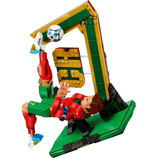 LEGO Editions 43016 Cristiano Ronaldo – Futbalová legenda - LEGO - Obrázok d_4f7c8e53f366458a954e6196b5c436e4