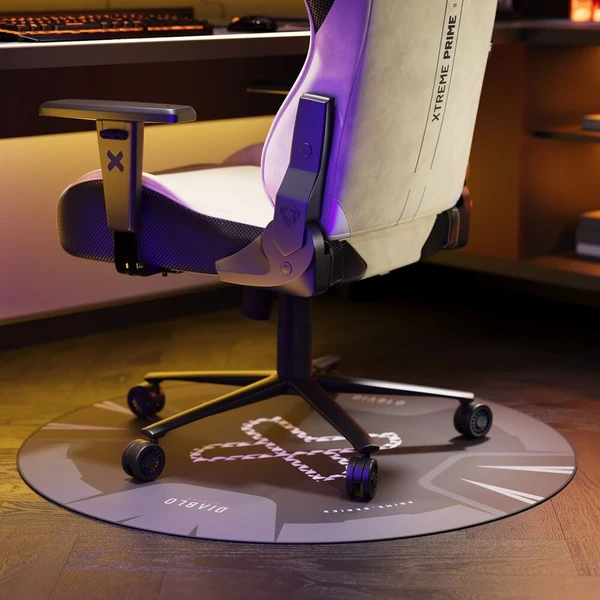 Diablo Chairs podložka pod stoličku čierno-biela - Podložky pod stoličky - Obrázok d_532be35659cc4d8f97aebf130a0f343b