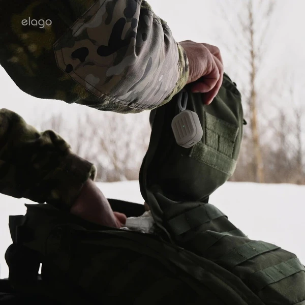 ELAGO Armor Hang Case pouzdro pro Apple Airpods Pro 3 béžové - Puzdra - Obrázok d_5651a94b33a042cd9c37da2bc709c90f