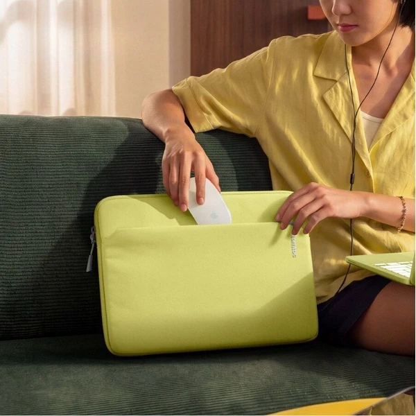 tomtoc Light A18 sleeve puzdro 13" MacBook Neo žlté - Puzdra - Obrázok d_6bb79c44581241949d4537a487055f6f